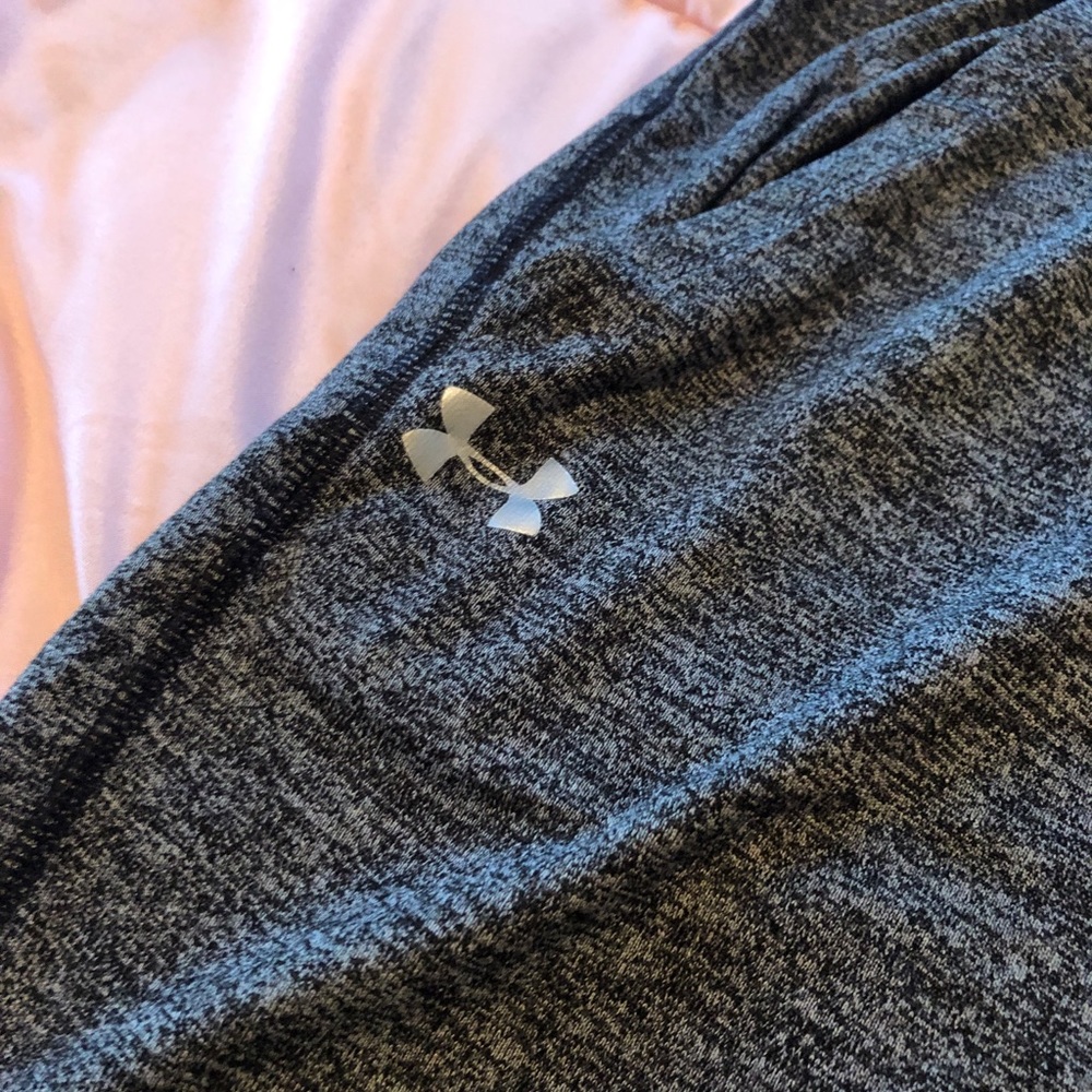 Gray under armor jogger